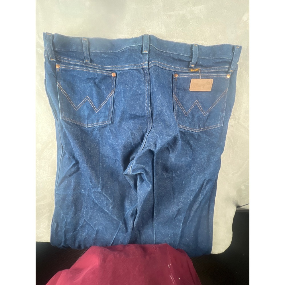 Wrangler 13MWZ Cowboy Cut Mens Indigo Blue Straight Leg Jeans 44x34 (Fits 42x34)